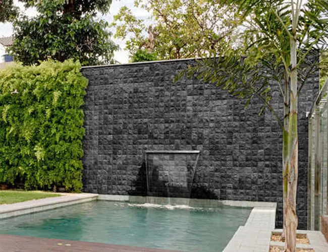 Bloco de Pedra Hitam 10x10cm